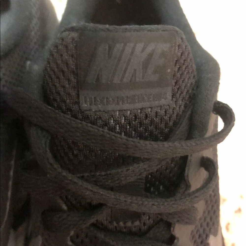 BRAND NEW! Nike flex experience rn 4 size 8 - Picture 7 of 8